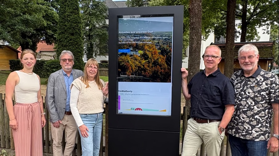 Interaktive digitale Dorfinfo-Stele